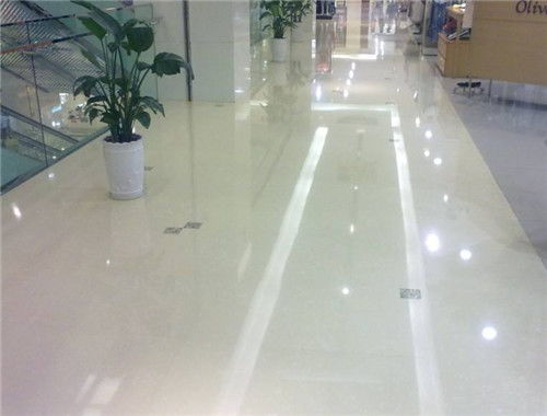 深圳云彩清潔 以精品工程譜寫南山水磨石與土石方施工新篇章