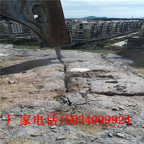 土石方工程中硬石破除的利器 主流機械設備全解析
