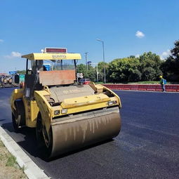 中建土木通榆路快速通道項目瀝青中面層首件施工告捷，土石方工程奠定堅實基礎